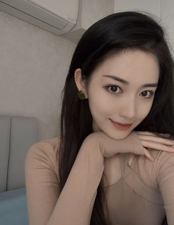 波士顿外围女大学生